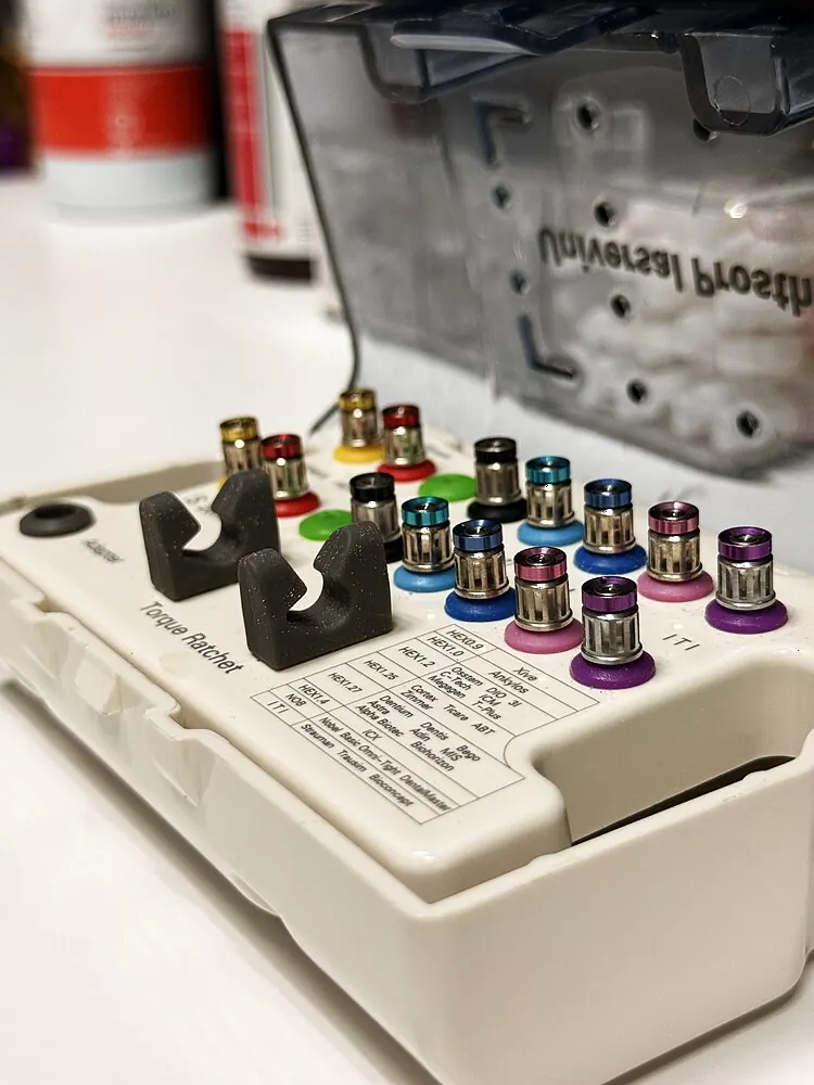 Sistema de implantes dentales